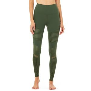 Alo Yoga Green Leggings